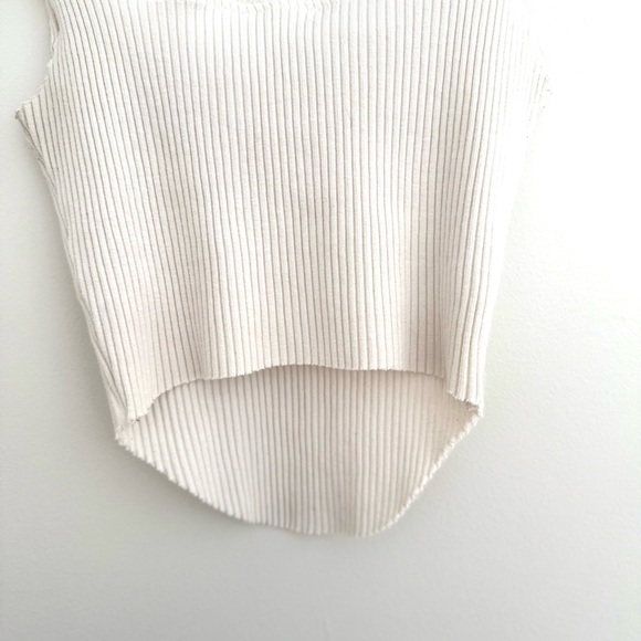 Mimosa Top - M - Off White Ruffle Pattern - Picture 7 of 7